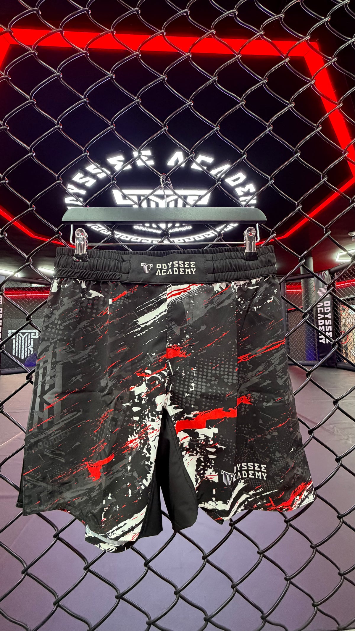 Ensemble Rashguard manches courtes & Short Odyssée "Bloodstorm"